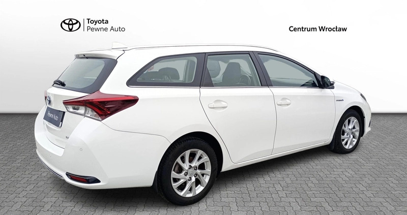 Toyota Auris cena 75900 przebieg: 106672, rok produkcji 2018 z Sulejów małe 211